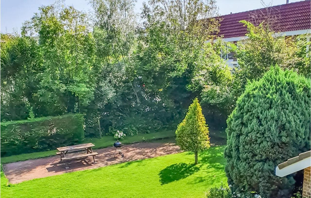 Cozy Apartment In Zoutelande With Wifi Exterior photo
